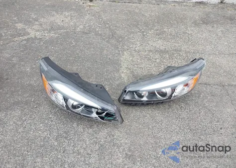 2017 Kia Sorento 2.4L Lx z USA, uszkodzony, nr VIN 5XYPGDA3XHG302704